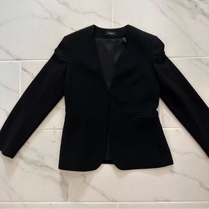 Theory Lindrayia Blazer in Modern Crepe